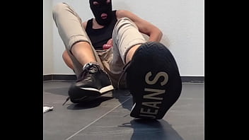 Preview 2 of Xoxoxo Jeab - Sneaker to barefoot cum eating