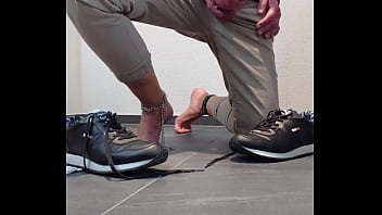 Preview 4 of Xoxoxo Jeab - Sneaker to barefoot cum eating