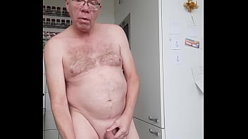 Preview 2 of Eva Sex Vid - Needed a piss