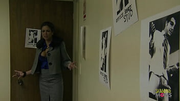 Preview 1 of Hot Zoo Sex - Secretary gets a raise after fucking with her boss in the office