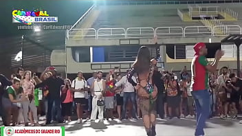 Preview 4 of Virginity Break Sex - carnaval a atriz Paolla Oliveira rebola camera lenta 1