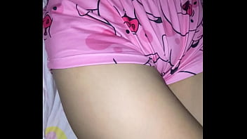 Preview 3 of Christina Gonzales Sex Scandal - Daddy,  mira mi pijama. &iquest_Quieres quit&aacute_rmela? Teen18  inocente