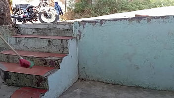 Preview 1 of Wife Hindy - le presto la ducha a la vecina ya que no tiene agua y termino seduci&eacute_ndola y follando con ella en el ba&ntilde_o