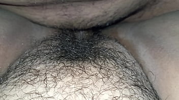 Preview 1 of Xxxseo Mcom - Cogiendo piernas abiertas a esposa con co&ntilde_o gordito y peludito