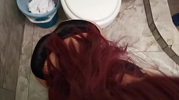 Preview 4 of Animals Hours Sex Garls - Grabando a mi esposa haciendo oral a mi amigo