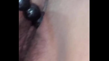 Preview 2 of Hindi Sex Old - Novinha gostosa ficando nua e usando seus brinquedos - Parte 3