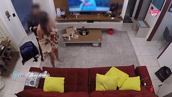 Preview 4 of Jordi El Nino2016 Movie - Hot wife receiving the delivery man and letting him apply moisturizer on her teaser - With English subtitles