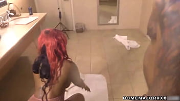 Preview 4 of Bajar Xxx Video Hd - Twerking Beauty Gemini Lovell Pussy Fucks Rome Major In The Bathroom!