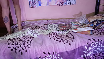 Preview 4 of Video Nurse Japanese Seks - Decorando mi con posters Hentai en calzones