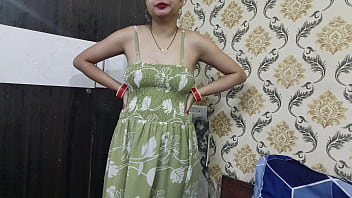 Preview 1 of Bieg Sex Videos - Desisaarabhabhi - Diwali ko aaye periods gaand toh mili lund pe lights jala ke muh main liya