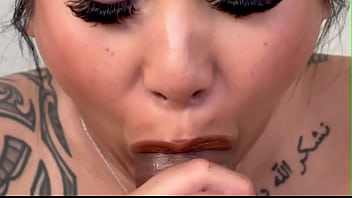 Preview 1 of Hansi Ka - Close up Asian gives sloppy head
