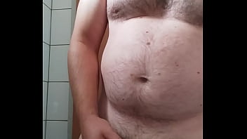 Preview 2 of Ling Xxx Video - VID 402 Ma masturbez si imi beau pisatul (3min)