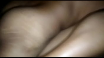 Preview 1 of Danc Sexi - Corno metendo na buceta da esposa cheia de porra e goza depois no macho ter gozado.