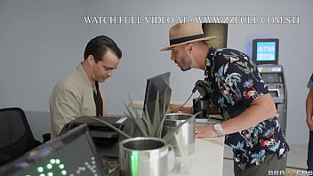 Preview 1 of Lascivious Older - Step Family Summer Vacation: Part 3.Cherie Deville,  Scarlit Scandal / Brazzers  / stream full from www.zzfull.com/sti