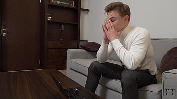 Preview 1 of Sxe Www Videos Porn Com - Secretaries are hired to suck,  not work