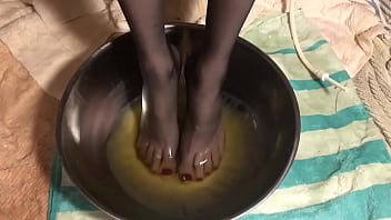 Preview 3 of Moms And Tes - Stockings washed with piss: Dildos and urine enemas