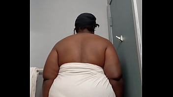 Preview 1 of Mom Gives Boy Viagra - Teasing you a Lil bit. Straight of the toilet. (I did wipe)