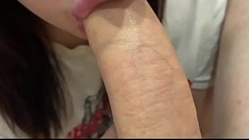 Preview 1 of Sunny Leon Porn Viedio Hd - My girlfriend decided to give me a blowjob and get sperm in my mouth
