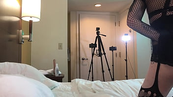 Preview 3 of Sunny Leoan Sex Hd Download - Guy Sucks Goth TS&#039_s Cock