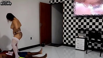 Preview 2 of Name - Uma Stripper Linda Executou Uma Danca E Se Entregou Morena Gostosa E Cheia De Tesao Em Casa Quer Sexo Quente.CORPO PERFEITO Strip tease amador sexy Danca quente de esposa loucas por sexo