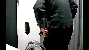 Preview 2 of Hot Kissing - Motoboy hetero casado do pau grosso uncut me dando porra no GH!!! (COMPLETO NO RED)