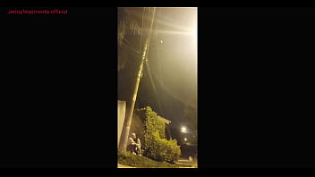 Preview 1 of Bokep Jelly Jelo Indo - casada flagrada traindo na rua &eacute_ punida pelo marido com anal intenso!