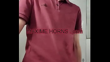 Preview 3 of Co Worker Sex Homemade - comment cacher cette grosse bite...je sais pas si le t-shirt c&#039_est une bonne id&eacute_e ?how to hide this big dick...i don&#039_ ...