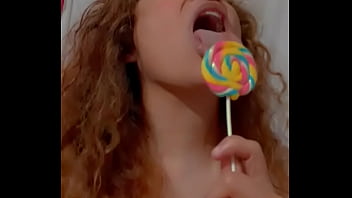 Preview 3 of Xxx Jawan Ladki Heldi Video - Quer&eacute_s qu&eacute_ esta Milf te la chupe como este Lollipop