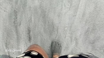 Preview 4 of Indian Aliya Bhatt Sex Video - foot fetish on the beach with sand