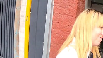 Preview 1 of Lesbian Arap - Invito a chica latina y mi carpintero la folla