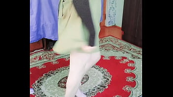 Preview 2 of Young Teen Twerk - THE CUTTEST AMATEUR PORNSTAR MODEL HOT SNOW WHITE YUMMY SMOOTY SEXG BODY AS A BELLY DANCER SRRIPTEASING PERFECT BODY TYPE