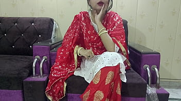 Preview 1 of Tolet Cctv Mom - Indian desi teen girl Sagi behan ki gaand chudayi horny step sister in hindi audio