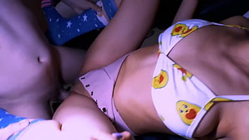 Preview 1 of Pakistani Cafe Xxx Clip - Cada encuentro se volv&iacute_a m&aacute_s intenso,  explorando nuevas fronteras de placer y complicidad.