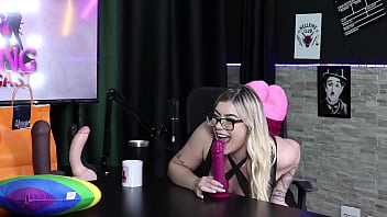 Preview 2 of Telugu Kuta - Loira safada demonstra seu boquete nos brinquedinhos,  e depois faz espanhola nos seus deliciosos peitos - Gabi Tamiris (Sheer/RED)
