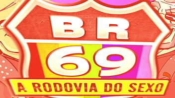 Preview 1 of Wife Cheat In Dressing Room - Garoto virgem envolvido em uma orgia sem limites