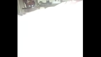 Preview 1 of Teen Sex Rkvids - Homem batendo uma com seu pau pequeno