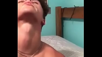 Preview 4 of Oht Full Sxy Bp - making himself lunch #cumblaster #gayhot #gayhunk #selfsuck
