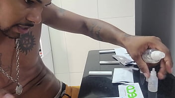 Preview 2 of Ajina Menon Pron - Fazendo Teste Rapido DST em Casa,  no Sabado Upas Fechadas