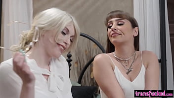 Preview 1 of Porn Video Bangali - Wash my feet and suck Izzy Wilde big hard cock naughty big ass MILF Tommy King