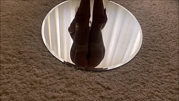 Preview 1 of Rabecca Xnxx - Sexy Ardentina gets an extra strong squirting orgasm with her automatic dildo on the mirror