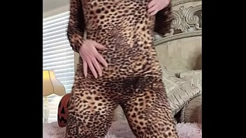 Preview 3 of Bbw Ass Fisting - Halloween 2023 Leopard Nikki SFW