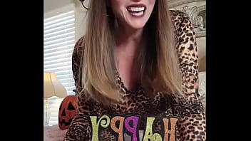 Preview 1 of Bbw Ass Fisting - Halloween 2023 Leopard Nikki SFW