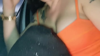 Preview 3 of Miakhalifa X Com - delivery de pica,  fodi o cu de uma putinha de dia no drive,  que deliciaaa