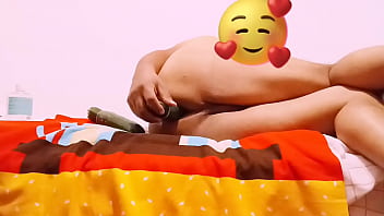 Preview 3 of Punjabi Sex Mom - Anal con calabacines