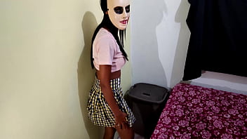 Preview 3 of Kum On Pussy - PORNO DE ESTUDIANTE MORENA EN HALLOWEEN!! LA MUY ZORRA NO ASISTE A CLASES POR QUEDARSE HACIENDO PORNO CASERO.  LOS MEJORES VIDEOS DE MORENAS CALIENTES  EN HALLOWEEN