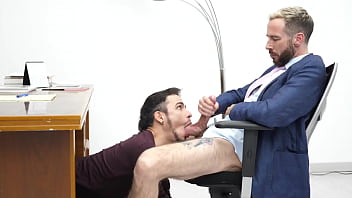 Preview 3 of Family 3 - LA PUTITA DEL JEFE...HOW EXCITING IT IS TO FUCK IN THE OFFICE!!! BY LEO BULGARI,  SEBAS SILVER &amp_ JUSTIN JETT