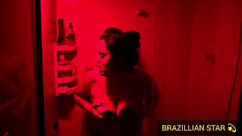 Preview 4 of Many Girls One Boy Nubilefilms - Gostosa tomando banho