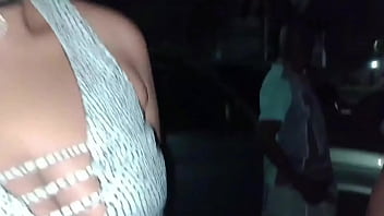 Preview 3 of Talking - fazendo a alegria da rapaziada e fudendo com desconhecidos na rua escura