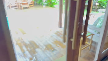 Preview 1 of Cuckold Bi Married Pussy Licking - Me calent&eacute_ con el hijo de mi amiga,  cuando lo que debia hacer era cuidarlo. Creampie