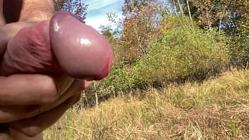 Preview 1 of Hardacore Bitch - Premature ejaculating in the sun